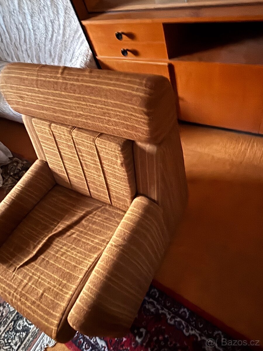 Retro křesla a kabůrek - 4