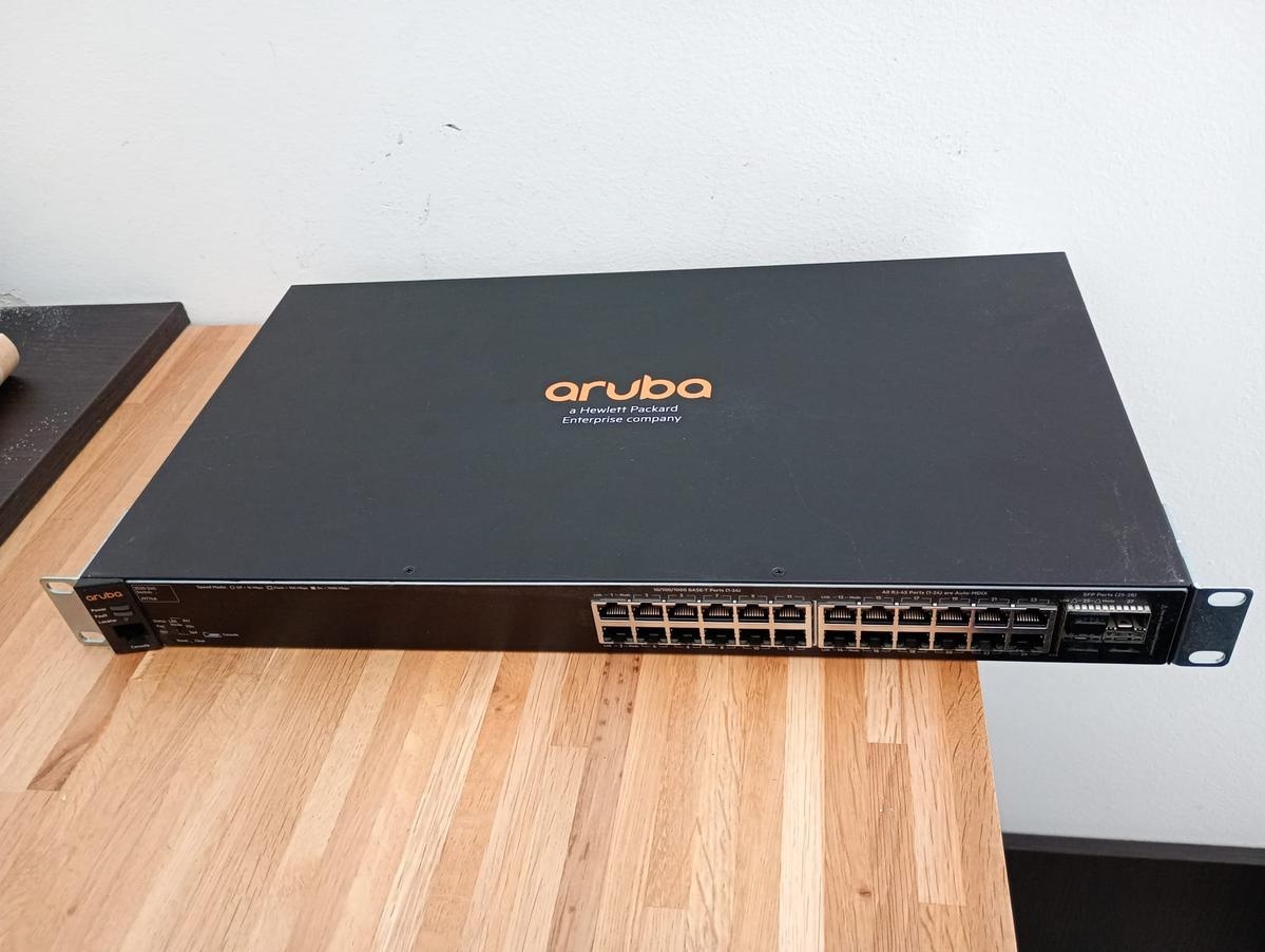 síťový switch Aruba 2530-24G - 4