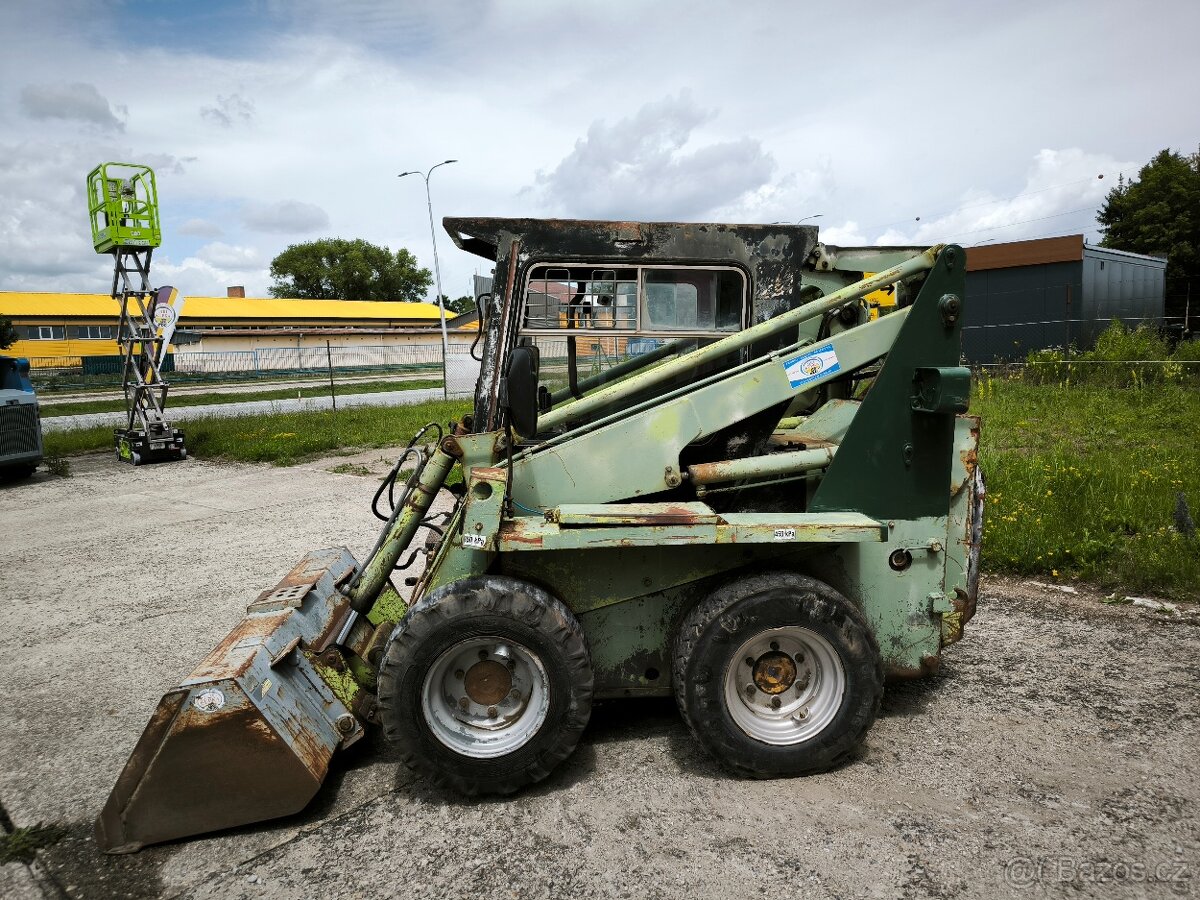 Locust 750 - 4
