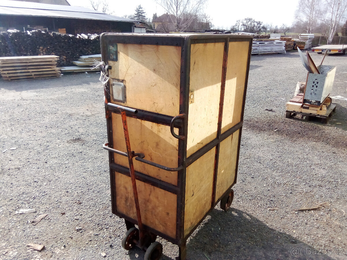 Univerzální vozík do garáže/skladu/dílny - 4