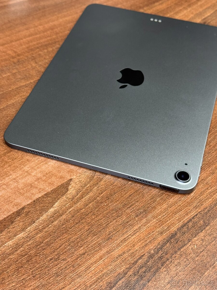 iPad Air 10,9" M1 (2022) 64GB - 4