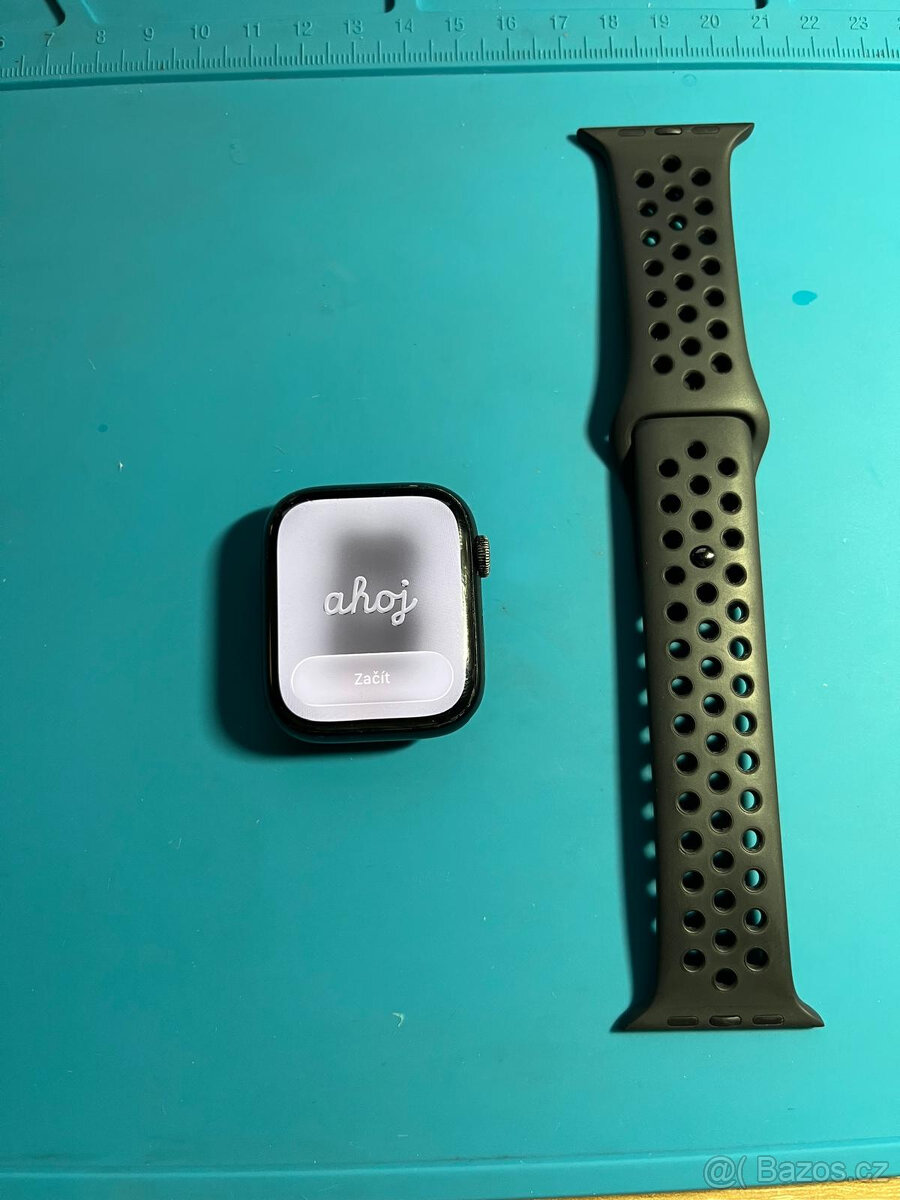Apple Watch 7 45 mm - 4