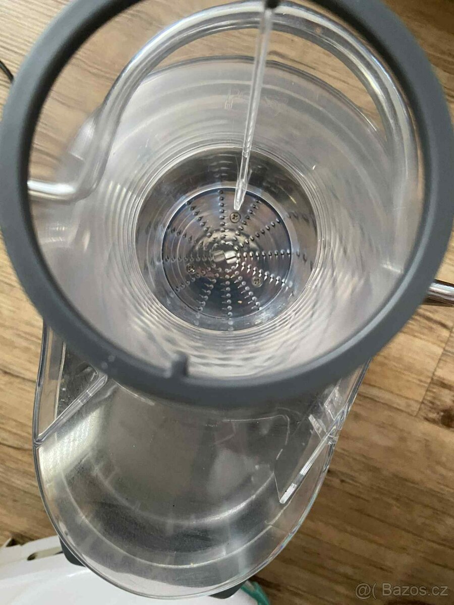 Odšťavňovač SENCOR nový a vaflovač ETA - 4