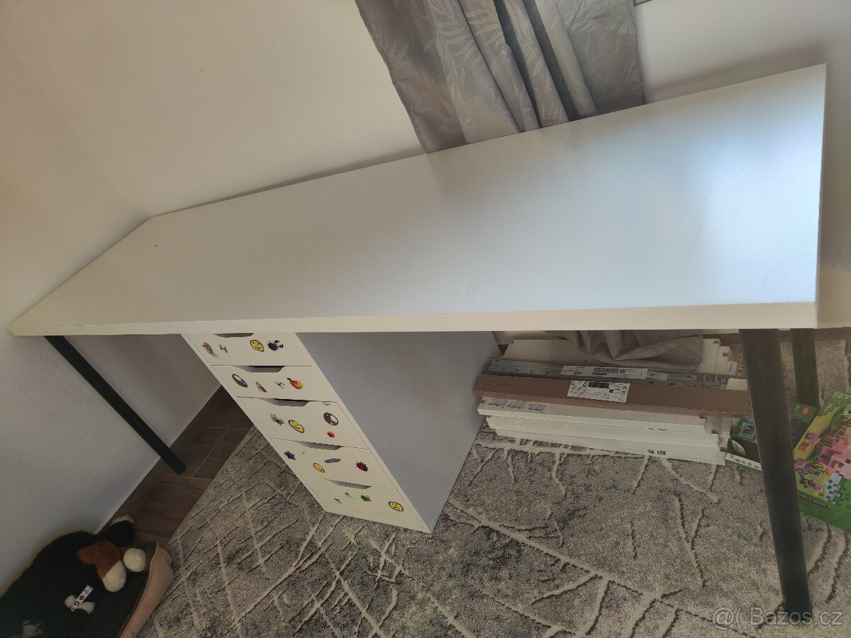 Dlouhý dětský stůl pro 2 děti - 4