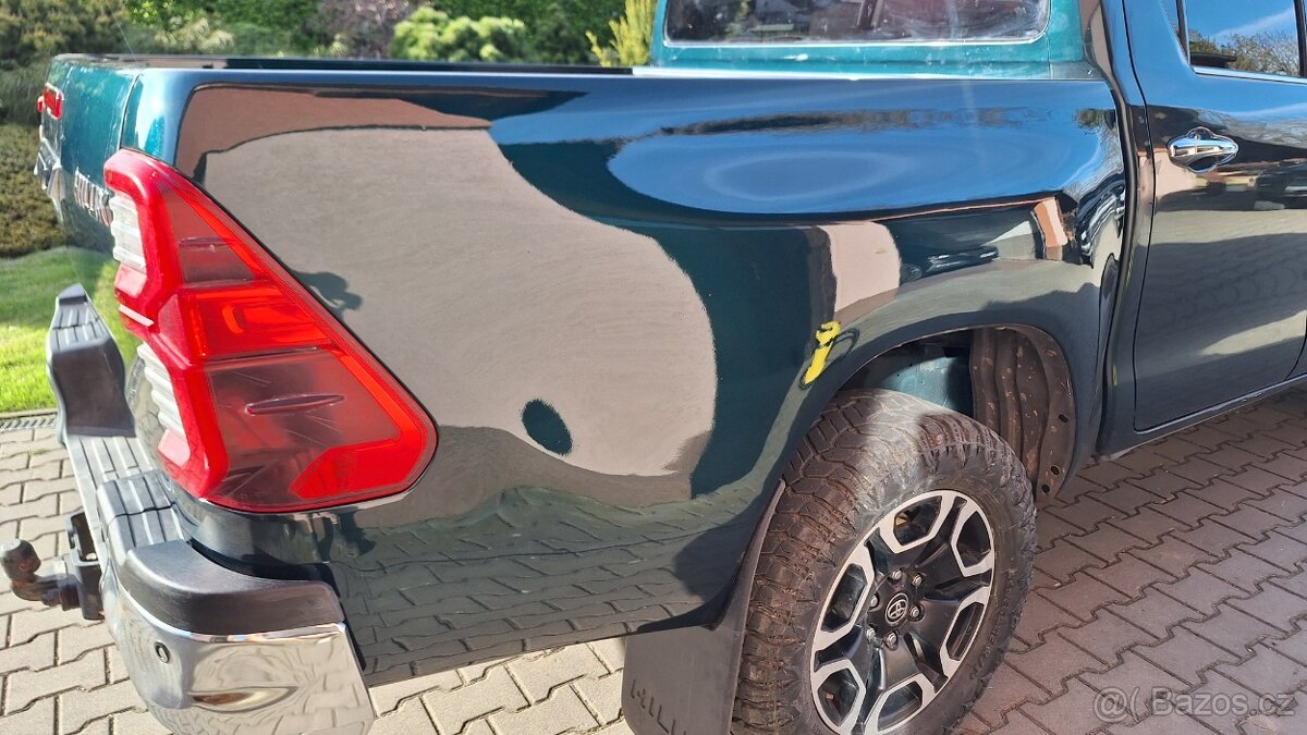 Toyota Hilux - 4