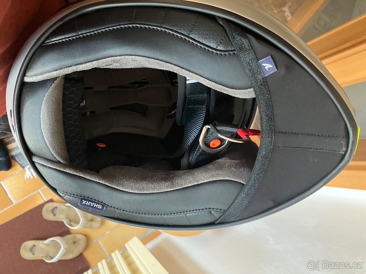 Shark Spartan RS - 4