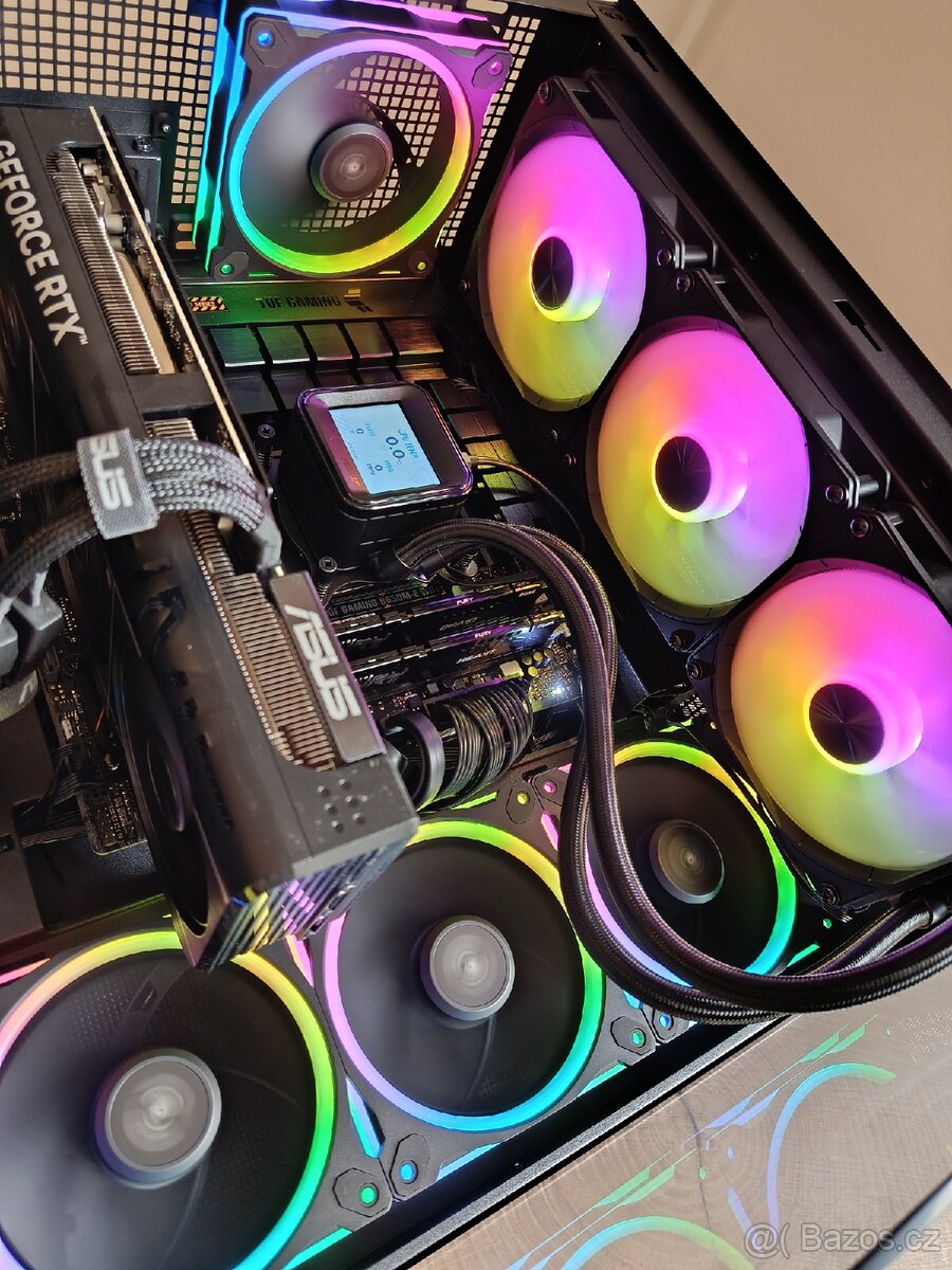 Herní PC: RTX 5080, R7 9800x3d, 64Gb ram DDR5, ZÁRUKA - 4