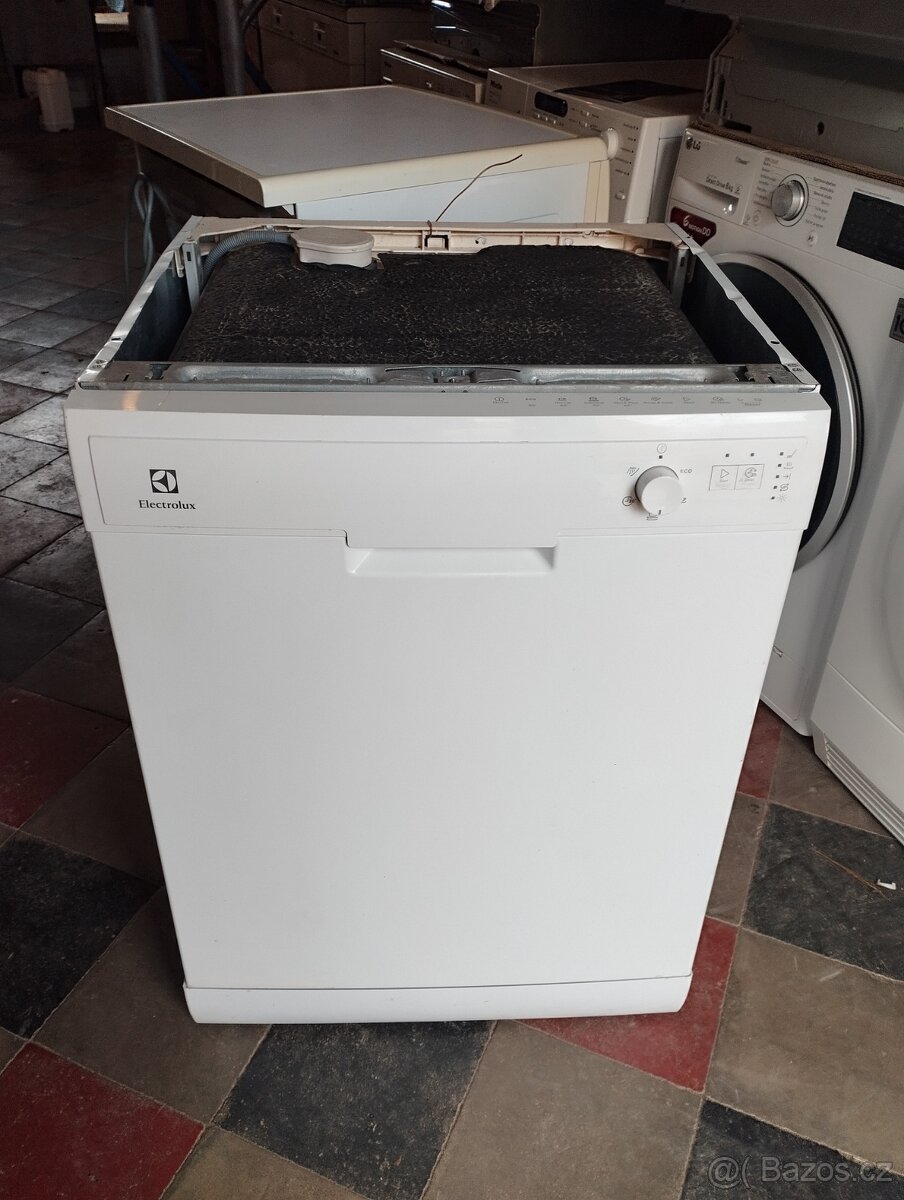 Volně stojící myčka zn.Electrolux - 4