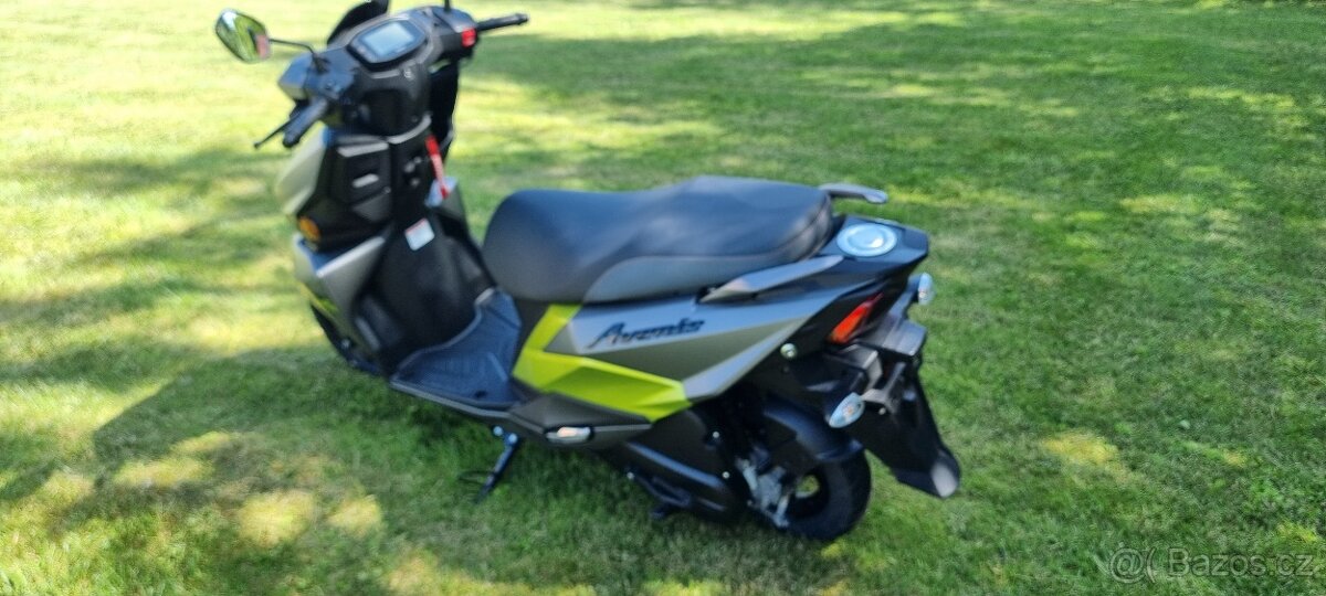 Suzuki Avenis 125 - 4