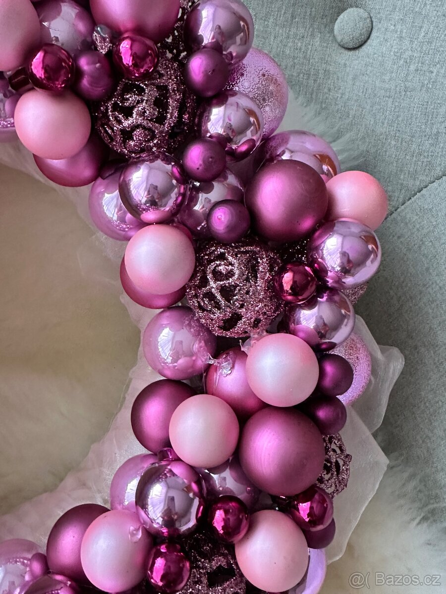 Vánoční věnce z kouliček - 4