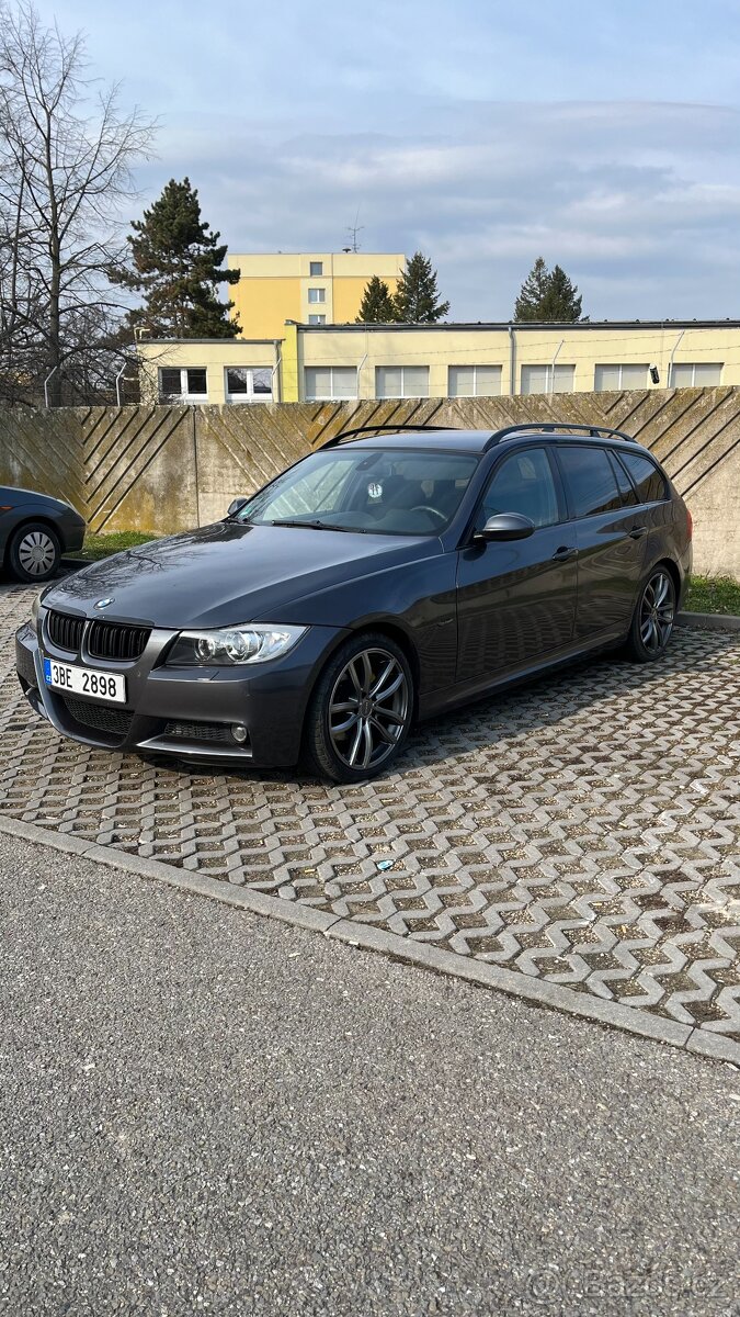BMW E91 330xi - 4