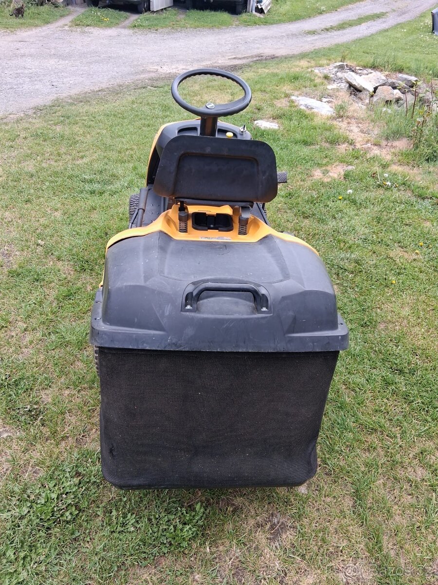 Prodám zahradní traktor STIGA - 4