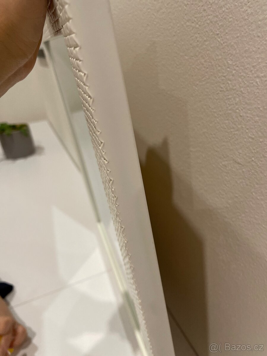 Nastenne zrcadlo - 4