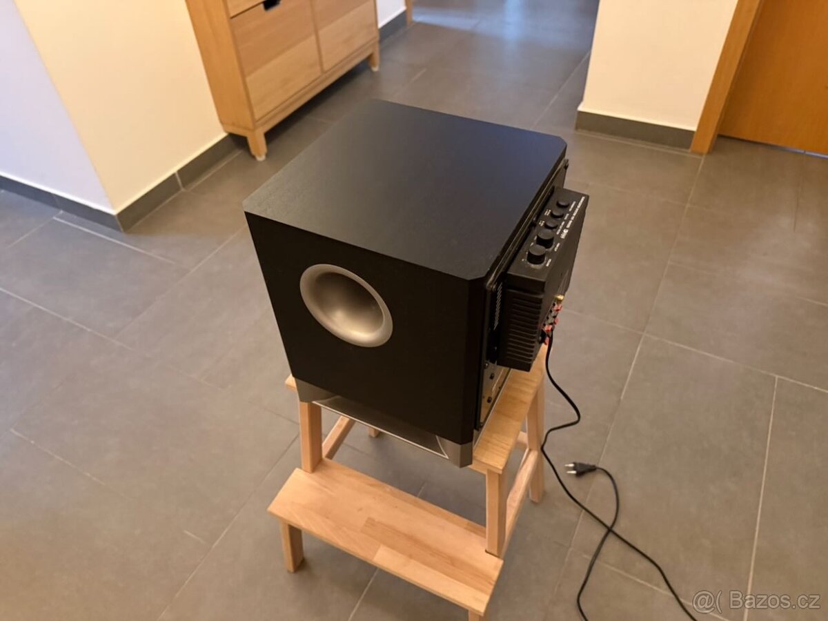 Prodám set reproduktorů a receiver Yamaha - 4