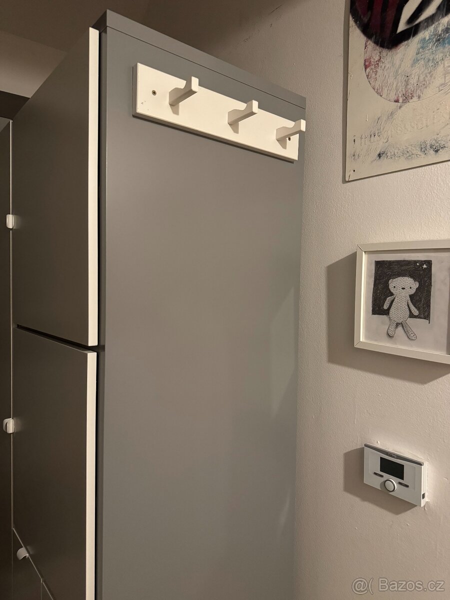 Prodáme Ikea VISTHUS šatní skříň, použitá, velmi dobrý stav - 4