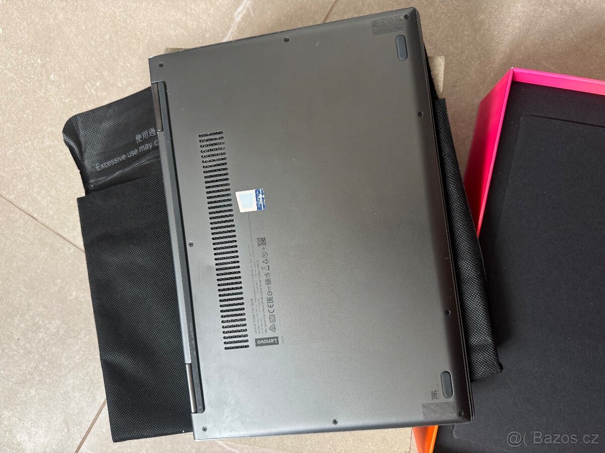 Lenovo Yoga 730-13IKB – dotykový ultrabook 2v1, i5, SSD - 4