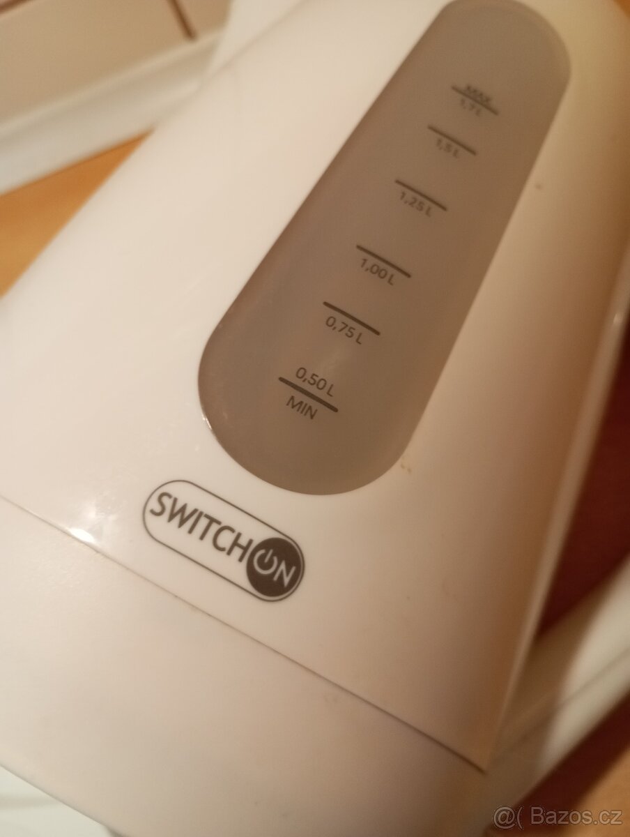 Rychlovarná konvice 1,7l - 4