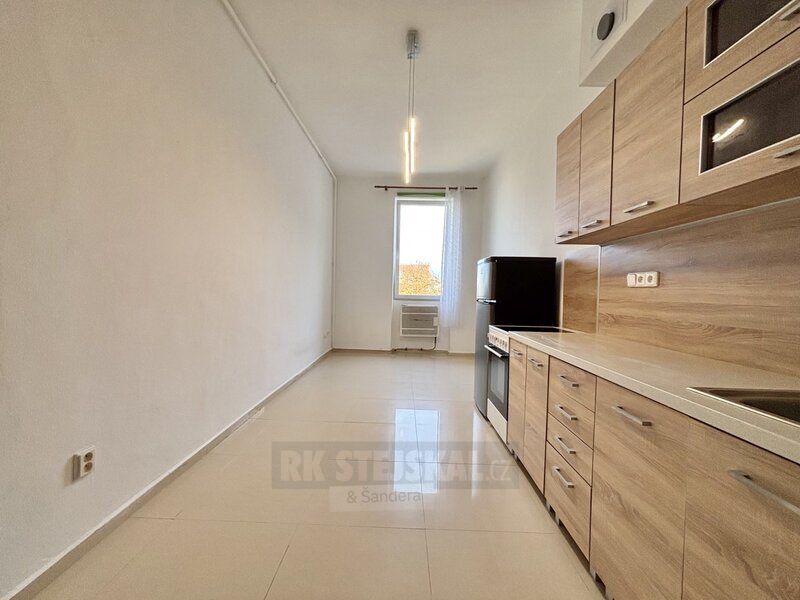 Pronájem bytu 1+kk 19 m² - 4