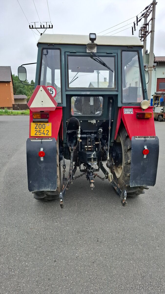 Zetor 7011 s čelním nakladačem - 4