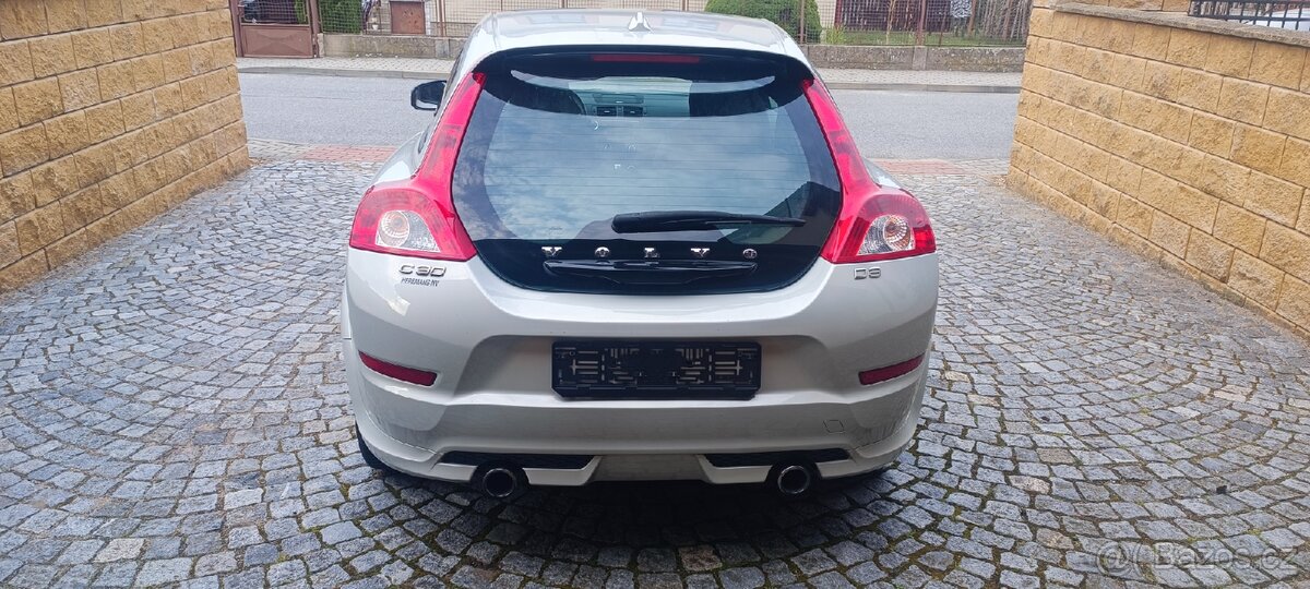 Volvo C30 2.0 diesel 110kw D3, 5 válec,r-design,2010 - 4