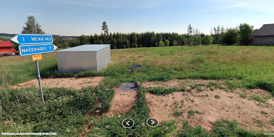 prodej pozemku se stavebním povolením na rodinné domy - 4