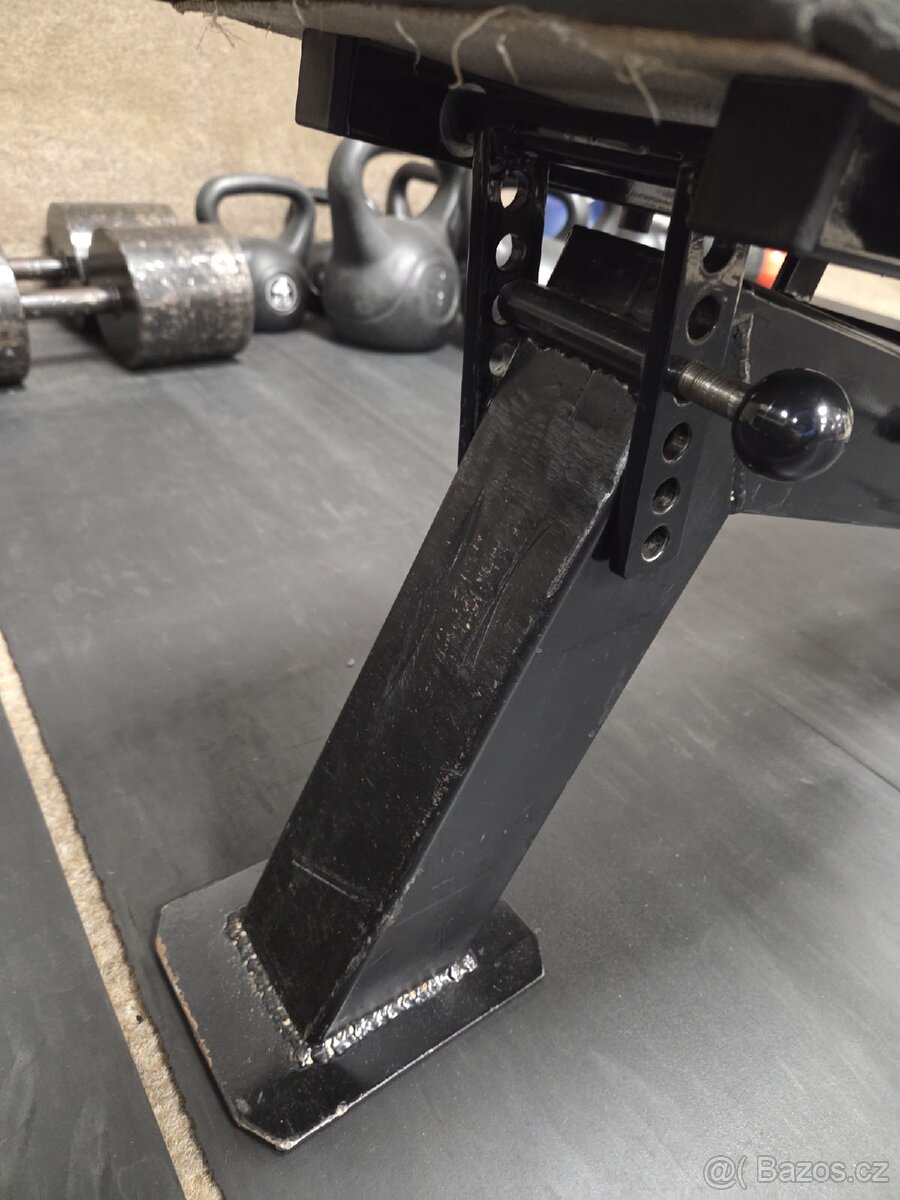 Posilovací lavice - 4