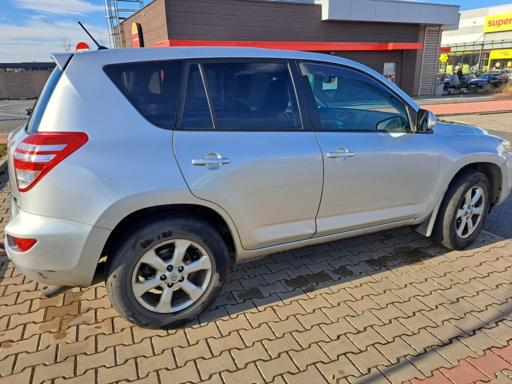 Toyota RAV4 2,2D-4D - 4