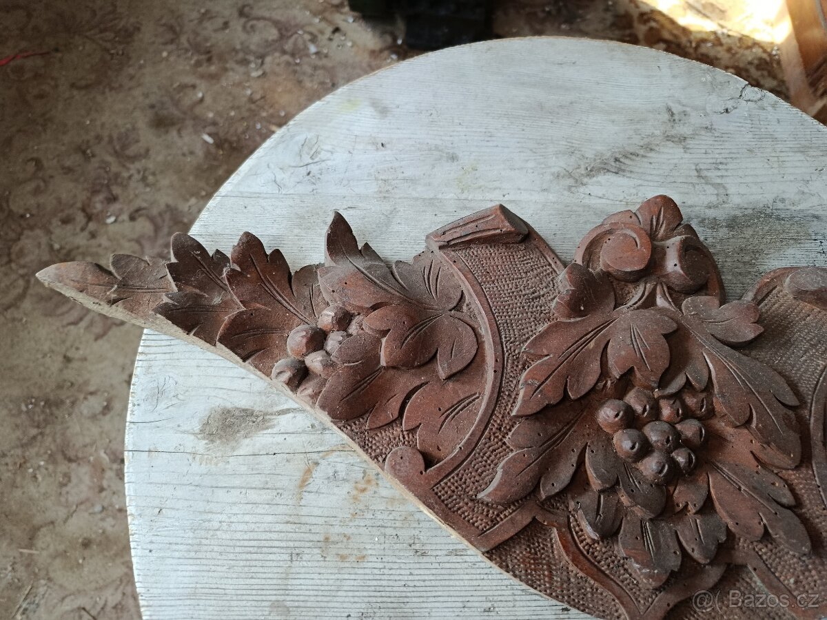 Starožitná dřevěná řezba - 4