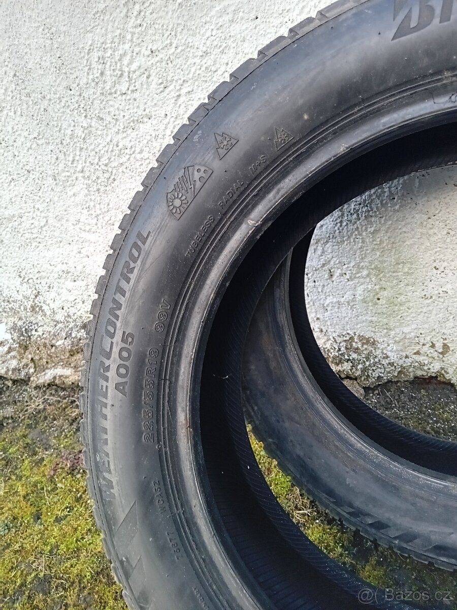 225/55/19 Bridgestone - 4