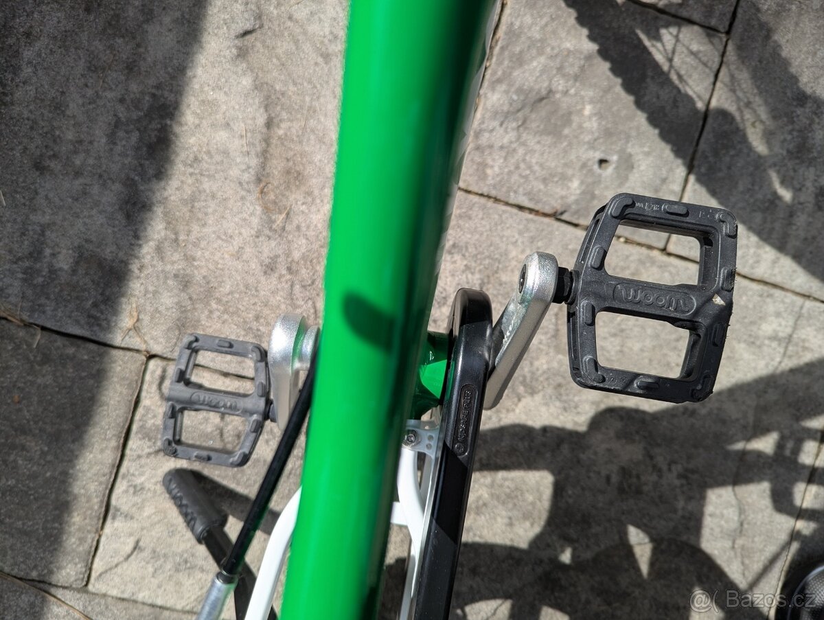 Woom 3 (16") se stojánkem - 4