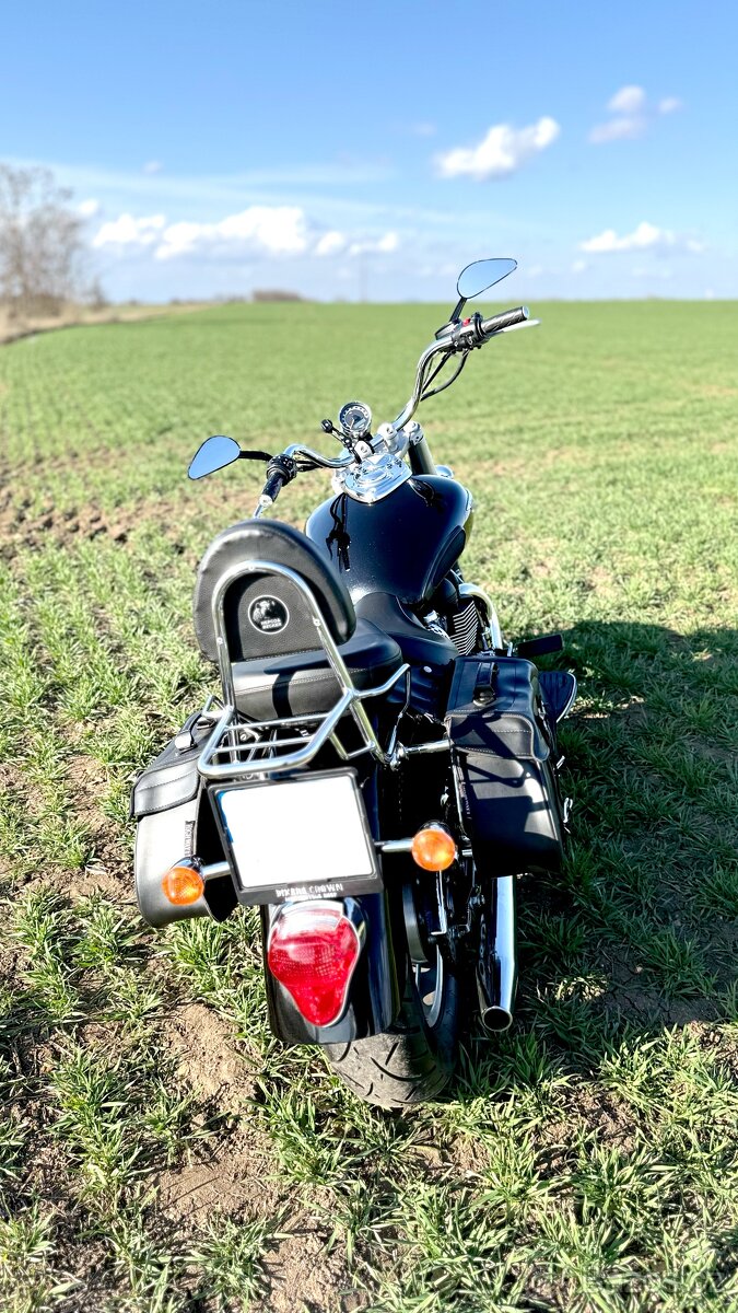 TRIUMPH AMERICA 865 ccm - 4