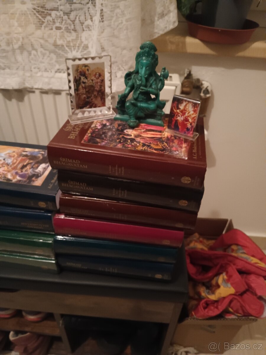 Bhagavad-Gíta,Shrimad Bhagavatam,sošky božtev. - 4