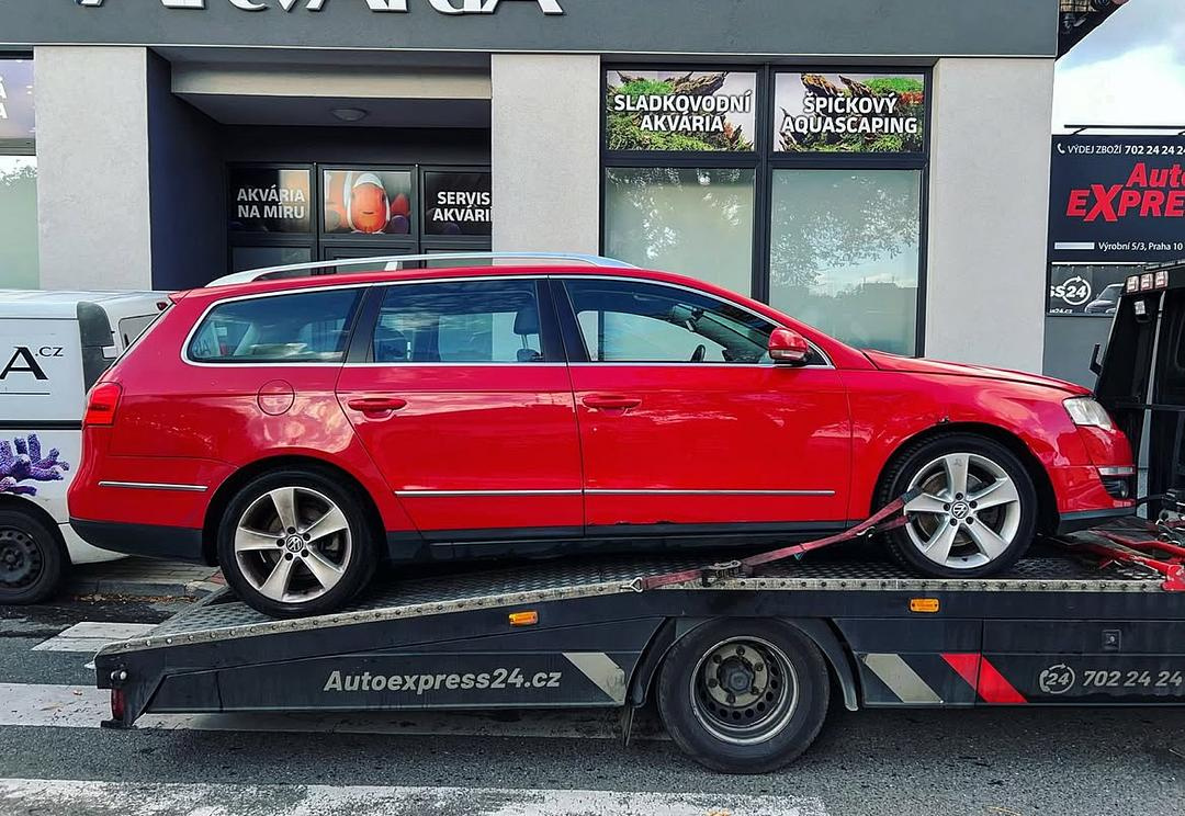 Vůz na náhradní díly VW Passat B6 kombi 2007 BMP JPJ LY3D - 4