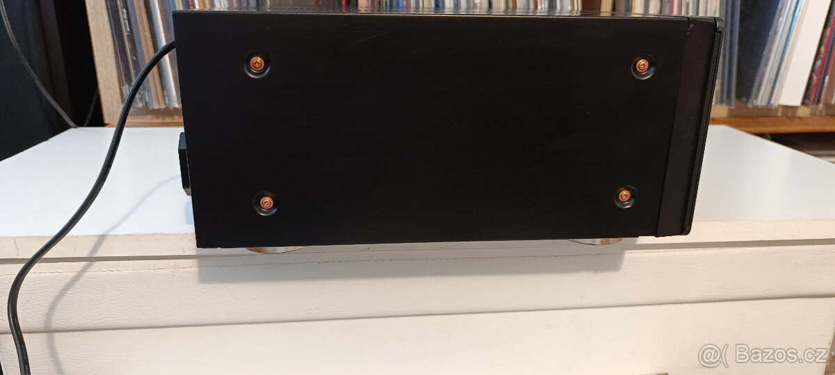 MARANTZ PM-7000 Stereo Integrated Amplifier / EISA - 4