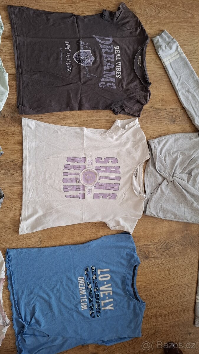 Tričko, crop-top 9 ks vše za 100 Kč - 4