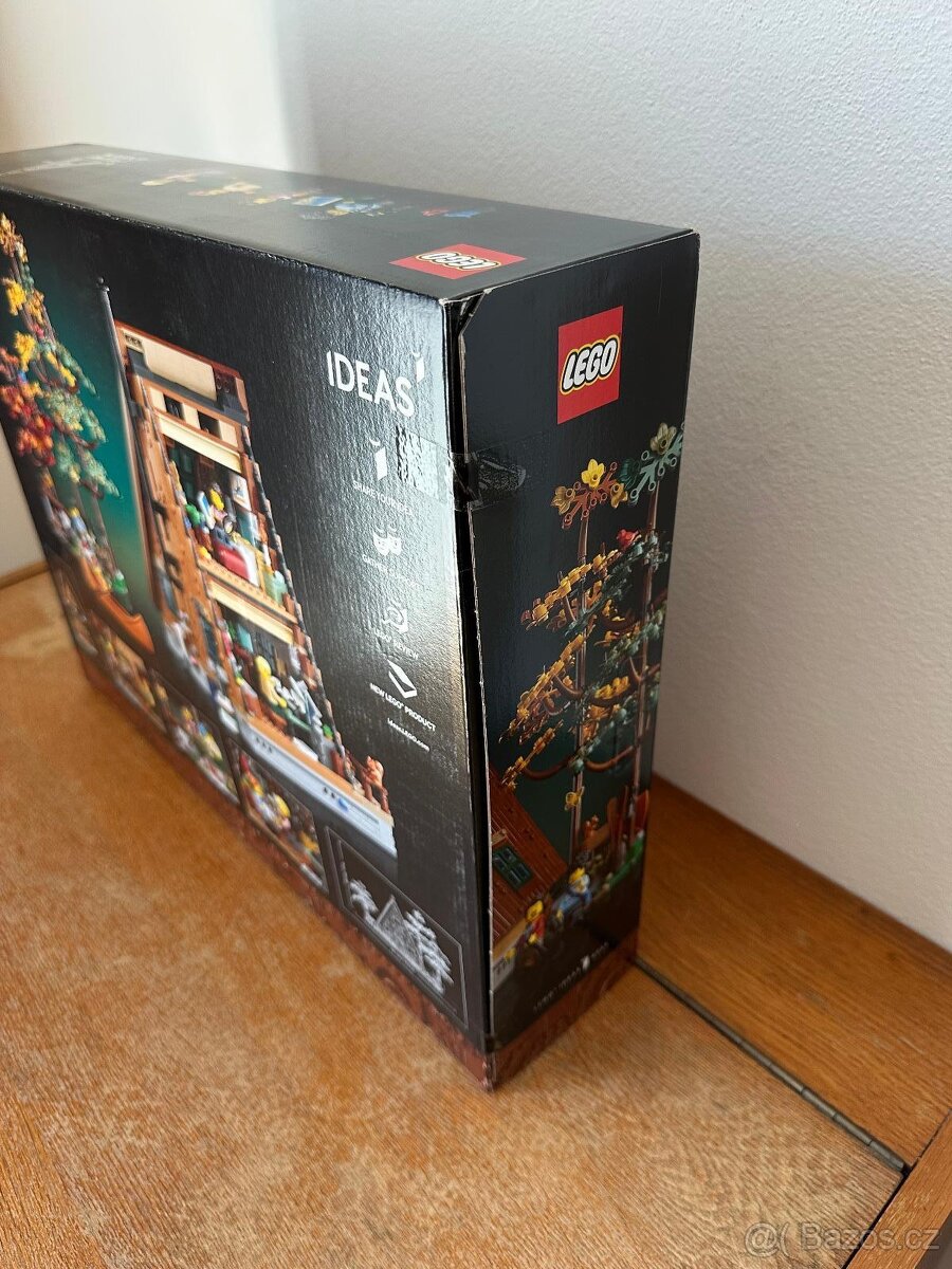 LEGO® Ideas 21338 Chata Áčko - 4