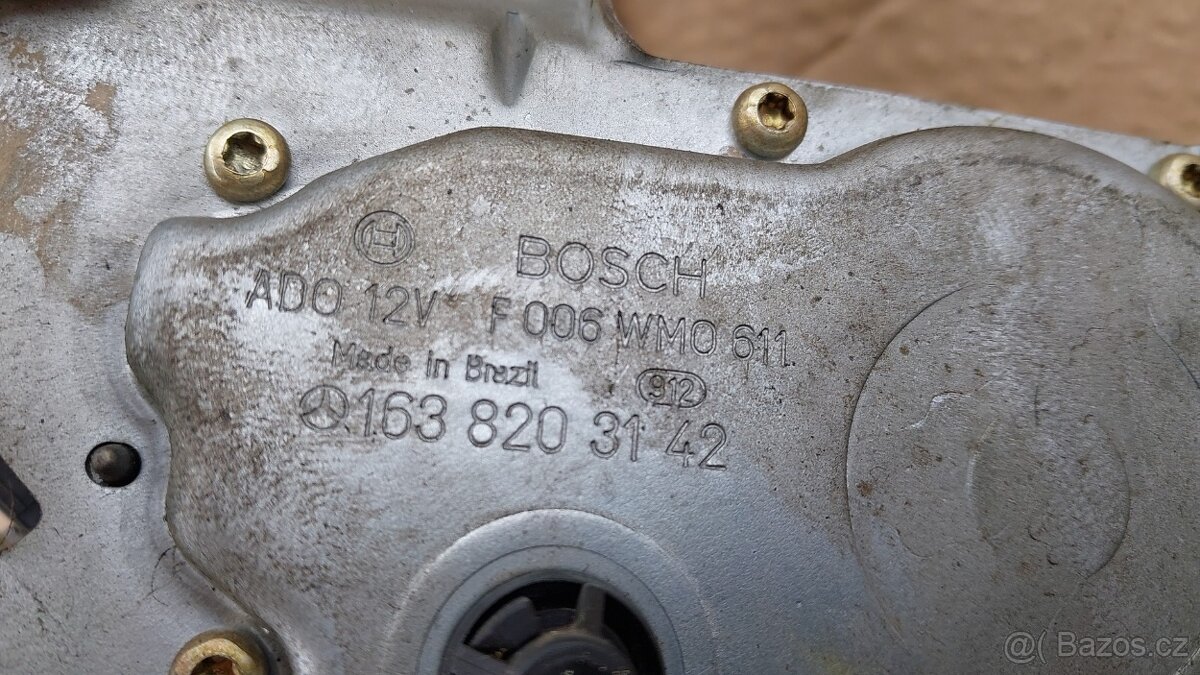 Mercedes ML 163 - Stěrač zadní - 4