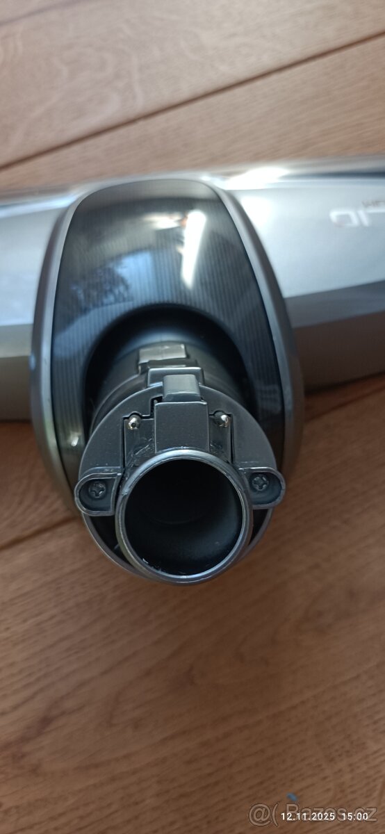 Příslušenství k vysavači//kartáč - 4