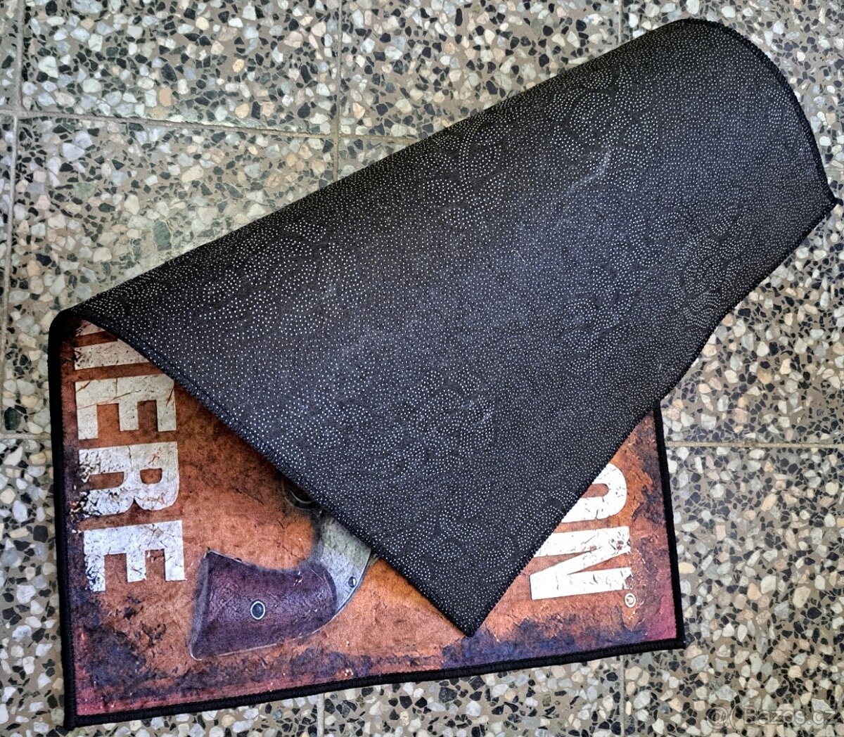 koberec Smith & Wesson (NOVÝ) - 4