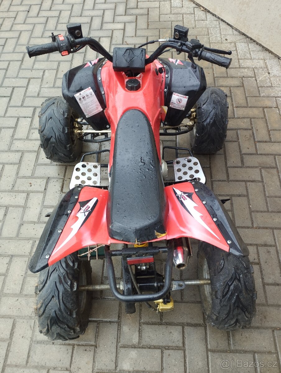 Dětská čtyřkolka 110