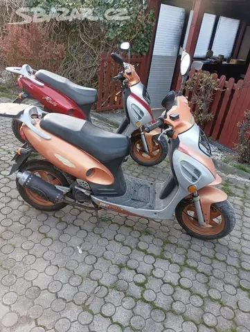 Dva skútry , Yuki rallye moto zeta - 4