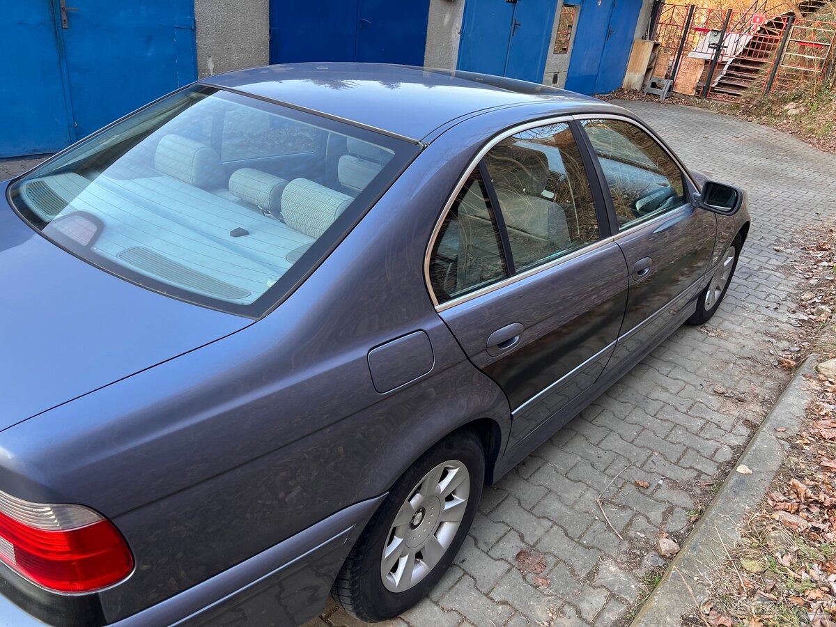 BMW e39 525i manuál - 4