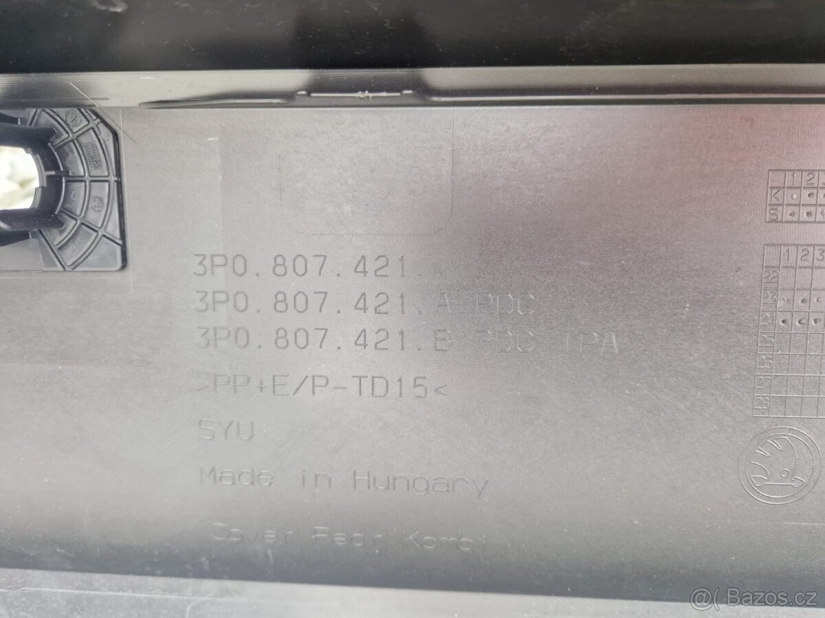 Octavia IV Combi - zadni naraznik - 4