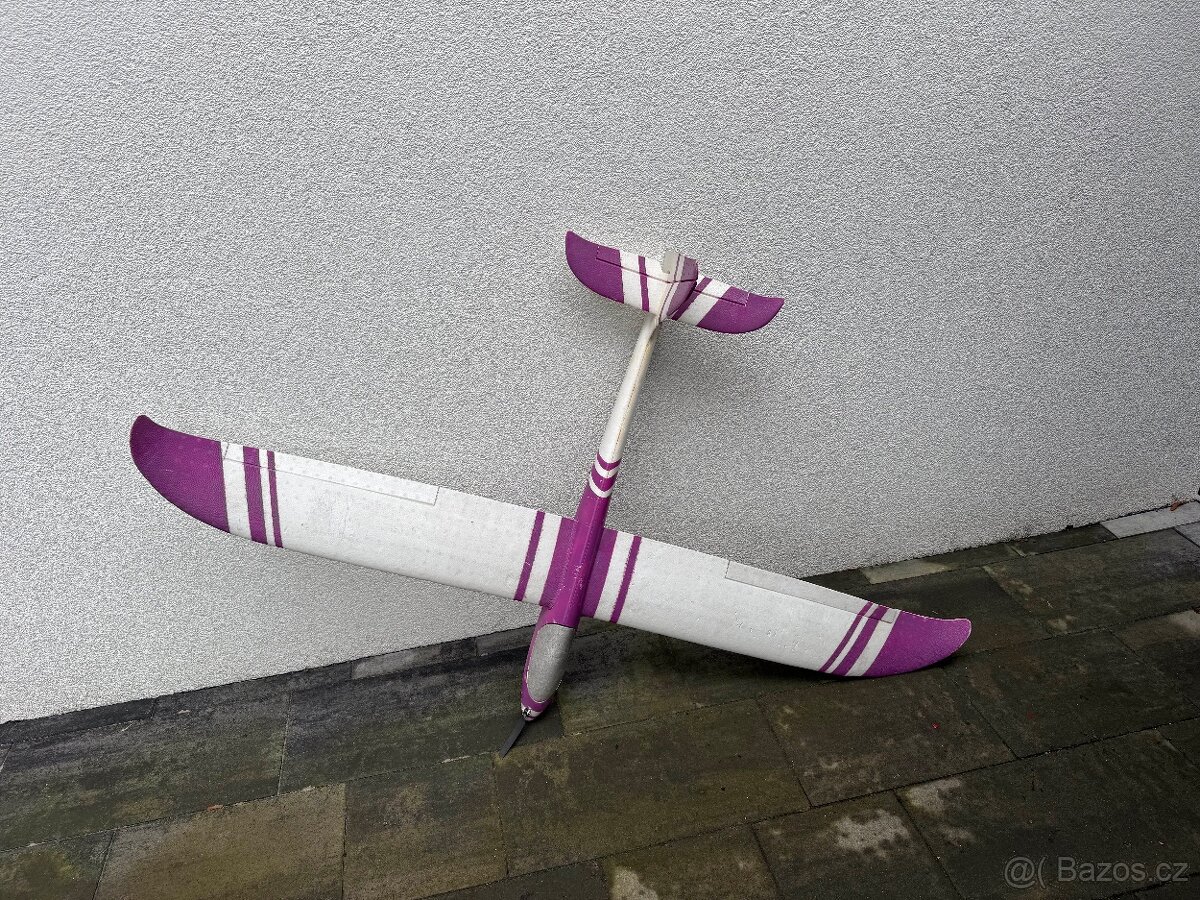 Prodám RC model letadla větroně MULTIPLEX - 4