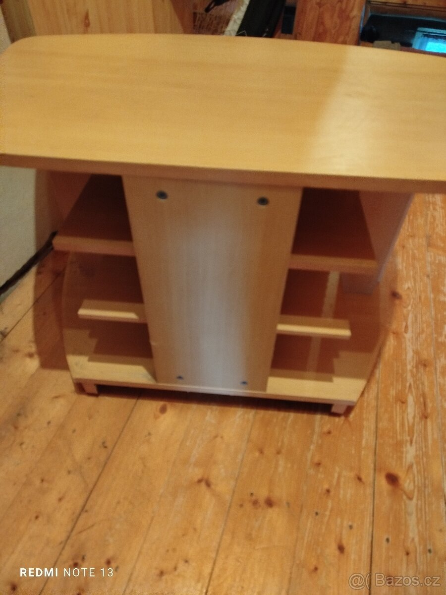Televizní stolek - 4