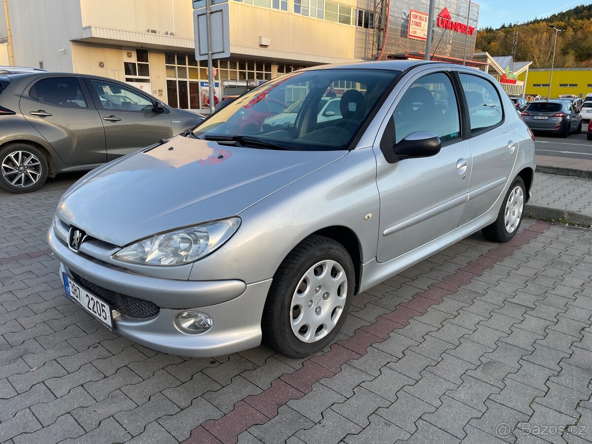 Peugeot 206 1.4i - 4