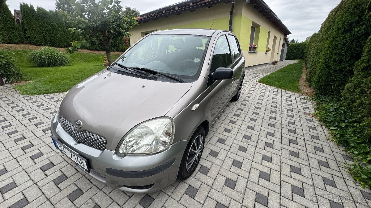 Toyota Yaris 2003 VVT-i 1.0 benzín - 4