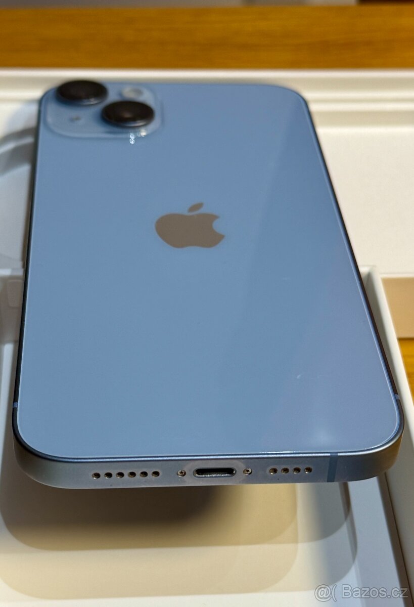 Modrý iPhone 14 Plus, 256 GB - 4
