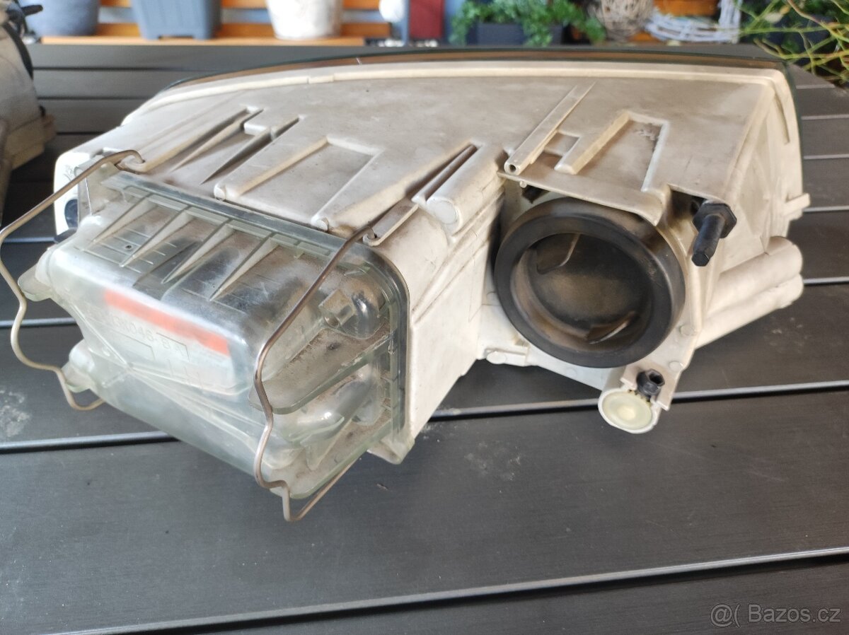 Xenony Škoda Octavia 2 - 4