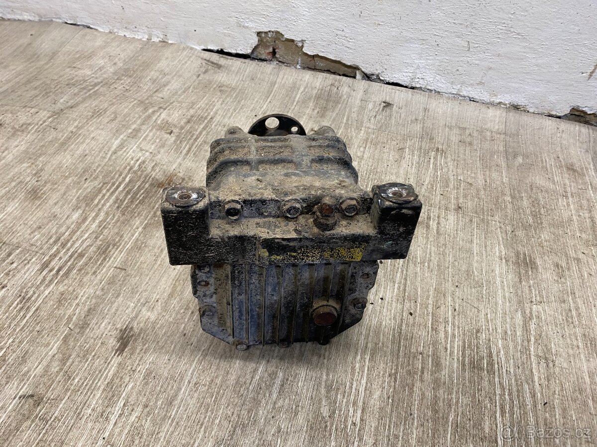 HYUNDAI SANTE FE I 2.4 107KW 4x4 00-06 - ZADNÍ DIFERENCIÁL - 4